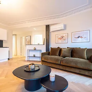 Luxury In Center , Paris France