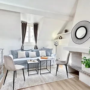 Unique & Beautiful Duplex In Saint-germain , Paris France
