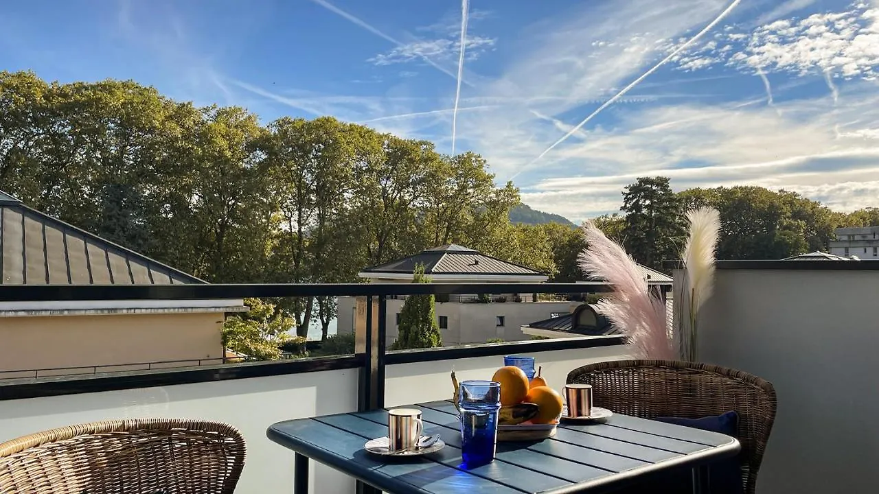 Apartment Homey Montaigne - New - A 1 Min A Pied Du Lac D'Annecy - 2 Balcons Prives - Appartement Avec 2 Chambres - Stationnement Gratuit Toute L'Annee Sauf En Ete - Juin A Aout